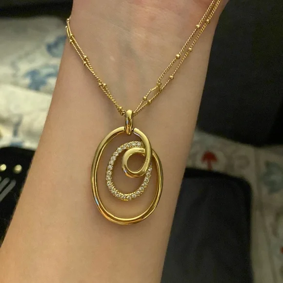 Gold Pendant Necklace - Picture 1 of 5